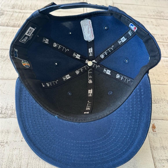 Utah Jazz New Era Navy 2020 Tip Off Logo 9FIFTY SnapBack Hat Youth - Picture 6 of 8